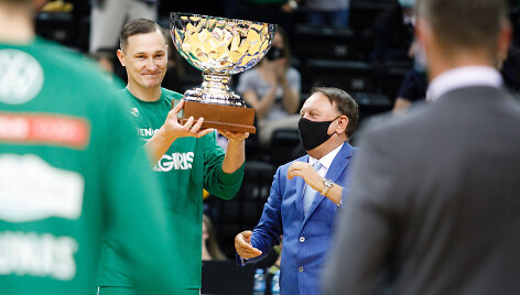 &bdquo;Žalgiriui&ldquo; įteikta LKL čempionų taurė ir žiedai