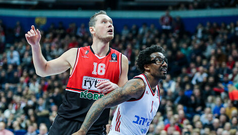 Adamas Lapeta ir Amar'e Stoudemire'as