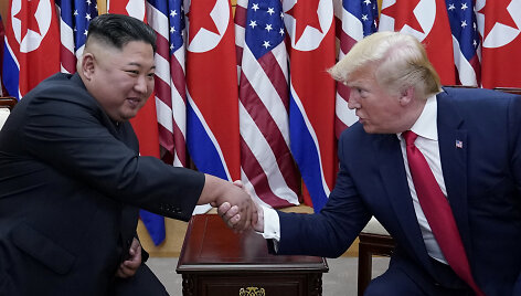 Kim Jong Unas ir Donaldas Trumpas