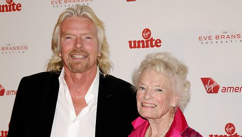 Richardas Bransonas ir jo mama Eve Branson