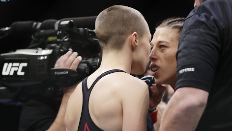 Rose Namajunas nokautavo Joanną Jedrzejczyk ir tapo UFC čempione.