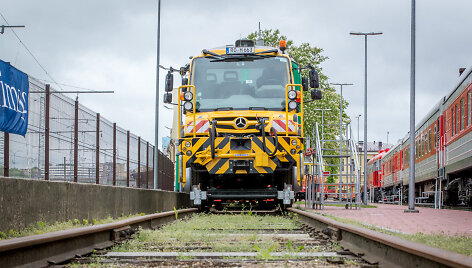 Daugiafunkcinis bėginis automobilis &bdquo;Unimog&ldquo;