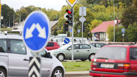 Eismas Geležinio Vilko-Ukmergės gatvių sankryžoje