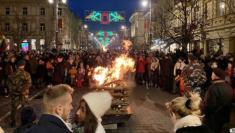 Laužai Gedimino prospekte