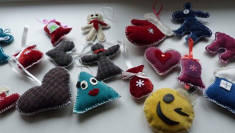 Nuteistieji vaikams Kalėdų proga pagamino kelis &scaron;imtus žaislų