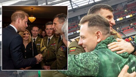 Princas Harry ir Lietuvos kariuomenės atstovai