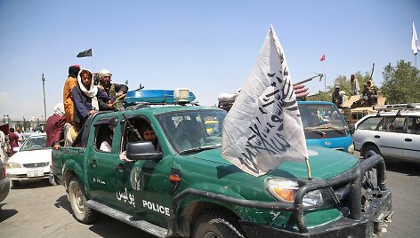 Talibanui perėmus Afganistano kontrolę, Kabule tvyro panika