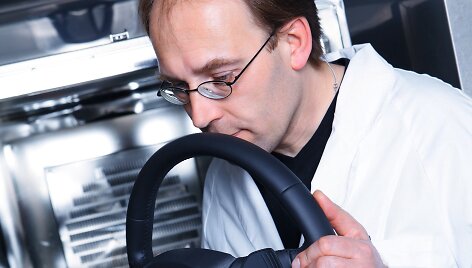 Kvapų specialistai yra svarbūs visiems automobilių gamintojams