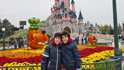 Nuotrauka atminčiai viename i&scaron; Walto Disney'aus teminių parkų