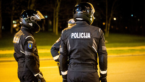 Kelių policijos naktinis reidas