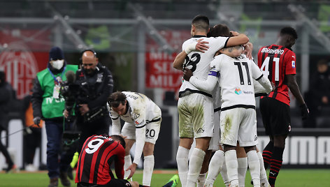 „Spezia“ futbolininkai džiaugiasi, „AC Milan“ – liūdi