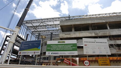 Pasaulio futbolo čempionatui statomas stadionas Kuritiboje