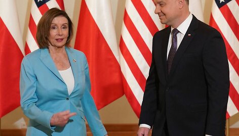 N.Pelosi ir A.Duda