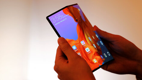&bdquo;Huawei Mate X&ldquo; telefonas