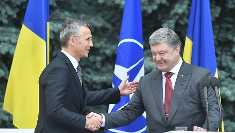 Jensas Stoltenbergas ir Petro Poro&scaron;enka Kijeve