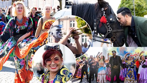 Vilniaus centrą nuspalvino „Gypsy Fest“: su žirgais pasirodę romai, šokiai ir žinomi veidai