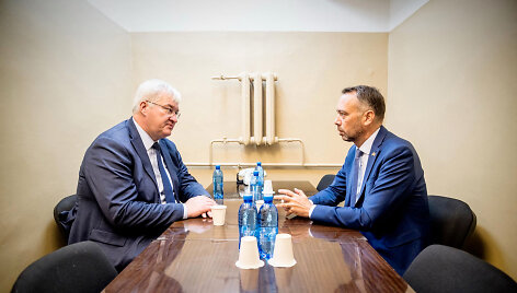 Andrijus Sybiha, Maxime'as Prevotas