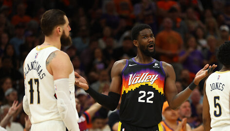 Jonas Valančiūnas ir Deandre Aytonas