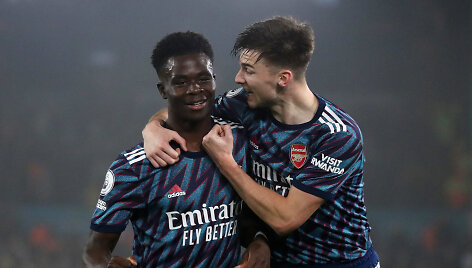 Bukayo Saka ir Kierranas Tierney