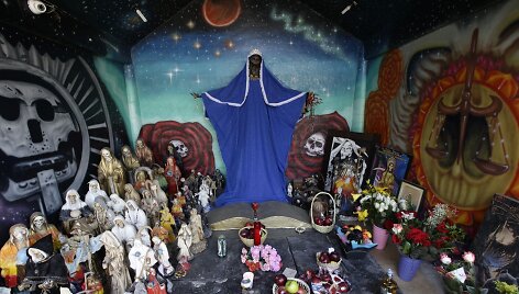 &Scaron;ventąją Mirtį garbinantys tikintieji Meksikoje