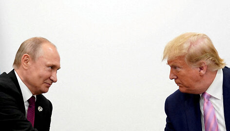 Vladimiras Putinas ir Donaldas Trumpas, 2019 m. Osaka, Japonija