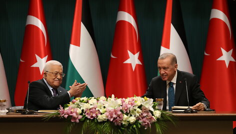 Palestinos prezidentas Mahmudas Abbasas ir Turkijos lyderis Recepas Tayyipas Erdoganas