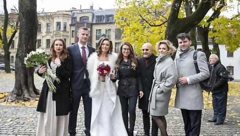 Greta Mikalauskytė, Robertas &Scaron;u&scaron;kievičius su žmona Aurelija, Eglė Jak&scaron;tytė, Audrius Giržadas, Liucina ir Tadas Rimgailos