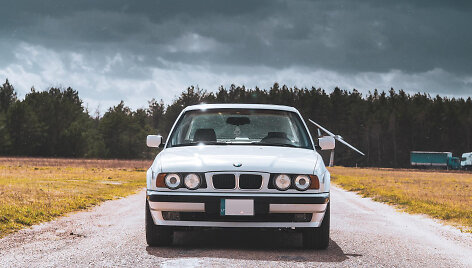 BMW 5 (E34)
