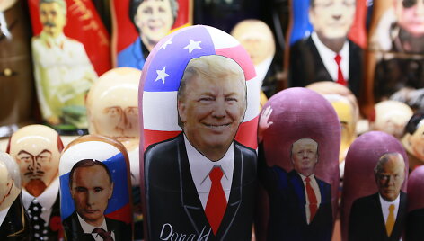 Donaldo Trumpo matrio&scaron;ka suvenyrų parduotuvėje.