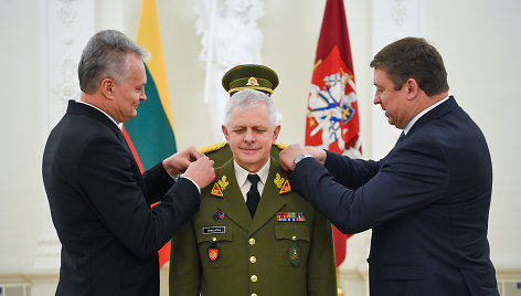 Gynybos štabo viršininkui Gintautui Zenkevičiui suteiktas generolo majoro laipsnis