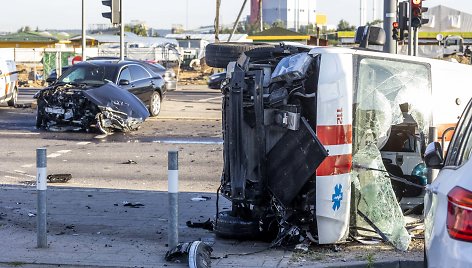 Ankstų antradienio rytą prie „Gariūnų“ įvyko avarija