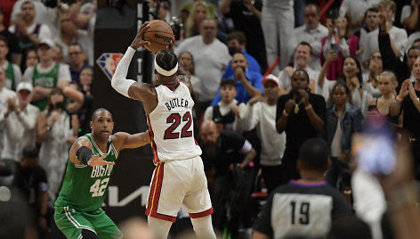 Vieno metimo drama – Majamio karštį atlaikę „Celtics“ žais NBA finale