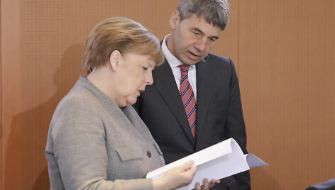 A.Merkel ir J.Heckeris