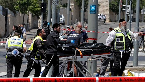 Jeruzalėje nu&scaron;autas du izraeliečius subadęs užpuolikas