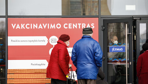 Gitanas Nausėda lankėsi vakcinavimo centre