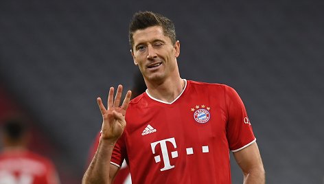 Robertas Lewandowskis pelnė 4 įvarčius.