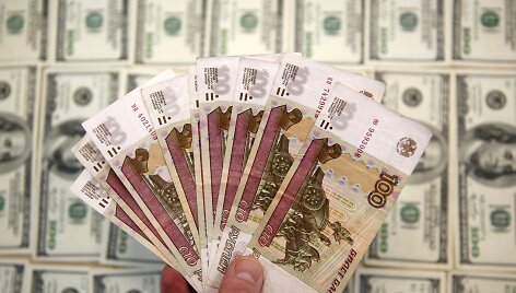 Rubliai ir JAV doleriai