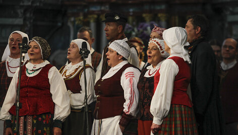 Sostinėje prasidėjo festivalis &bdquo;Skamba skamba kankliai&ldquo;.