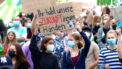 Vokietijos jaunimas reikalauja aktyvesnių veiksmų kovojant su pasauliniu atšilimu ir jo pasekmėmis