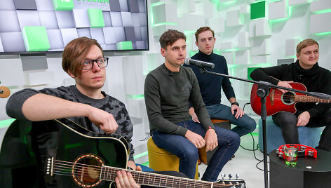 Muzikinis penktadienis 15min studijoje: &bdquo;Colours of Bubbles&ldquo; pristato i&scaron;skirtinį koncertinį turą