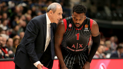 Ettore Messina ir Shelvinas Mackas