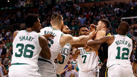 Larry Nance'o ir Marcuso Morriso konfliktas