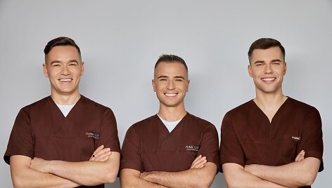 De&scaron;imtmetį &scaron;venčianti CLINIC | DPC dovanos &scaron;ypsenas