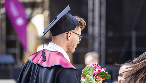 Diplomų įteikimo ceremonija