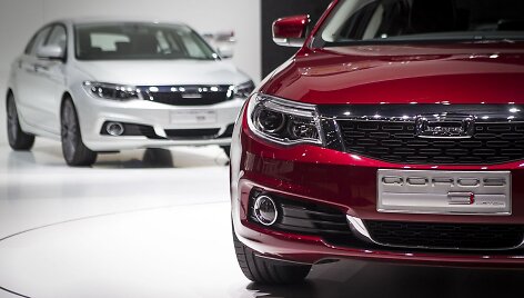 Kini&scaron;kas įrodymas, kad čia gali būti kuriami geri automobiliai: &bdquo;Qoros 3&ldquo;