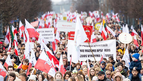 Mitingas tautinių mažumų mokykloms apginti