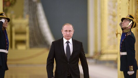 Vladimiras Putinas pasveikino i&scaron; Sirijos grįžusius karius