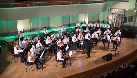 Kauno pučiamųjų instrumentų orkestrui &bdquo;Ąžuolynas&ldquo; 