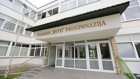 Vilniaus &bdquo;Ryto&ldquo; progimnazijos stadionas bus prikeltas gyvenimui už 2,6 mln. eurų