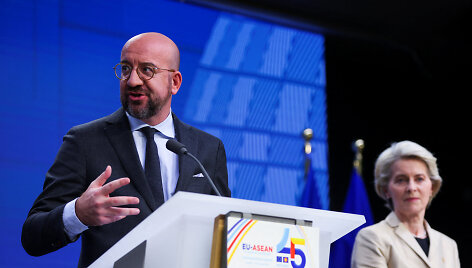 Europos Vadovų Tarybos pirmininkas Charles'is Michelis ir Europos Komisijos pirmininkė Ursula von der Leyen